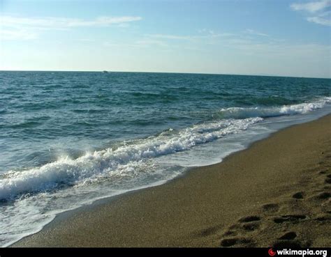 NATURIST FKK BEACH in ITALY! Spiaggia Naturista Nido del